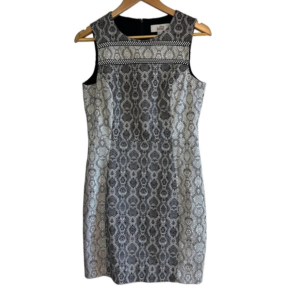 Badgley Mischka Dresses & Skirts - Badgley Mischka snake print sleeveless sheath dress size 8 excellent condition